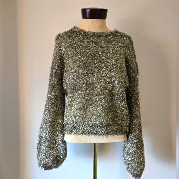LEITH  silver with gold specks textured sweater with bishop sleeves. Size small - Picture 1 of 9